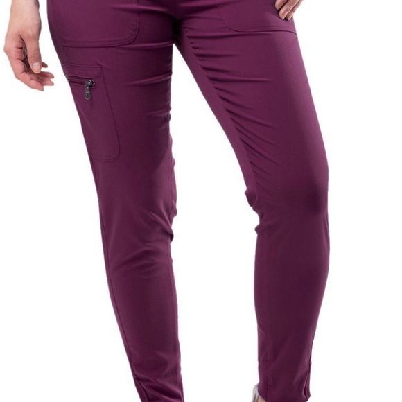 Scrub Set - Picture 2 of 4